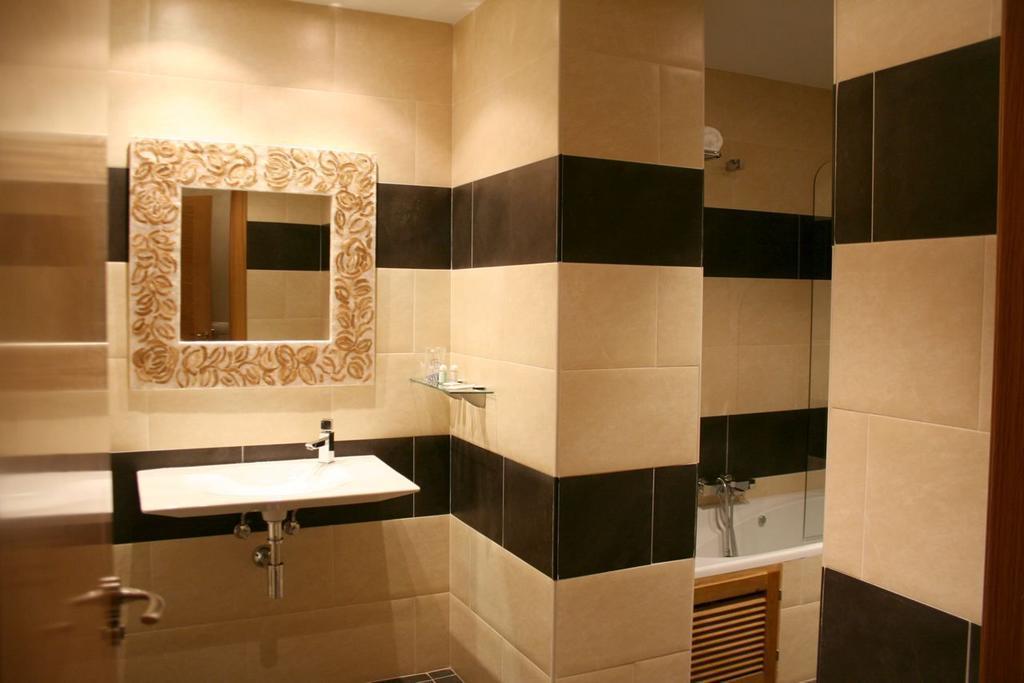 Hostal Meson Castilla 시구엔사 외부 사진